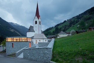 Aufbahrungshalle und Friedhofserweiterung, 
Schneider Lengauer Pühringer - Hopfgarten in Defereggen