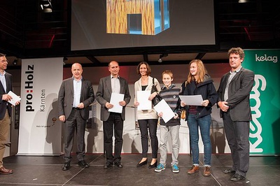 Holzbaupreis Kärnten 2013 – Dachgeschossausbau Wohnhaus Kircher
Planung: Arch. DI Werner Kircher
Bauherr: Fam. Kircher
Tragwerksplanung: Di Reinhold Svetina
Ausführung: Holzbau Wolf Tischlerei
Kategorie: Revitalisierung