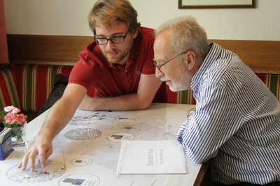 Fluchtraum Österreich – Eröffnung auf den Tischen des Gasthaus Bärenwirt