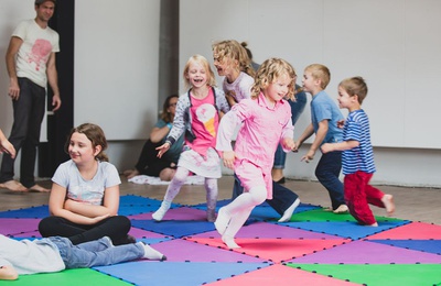 TUKLUK – in Klagenfurt: Architektur Haus Kärnten